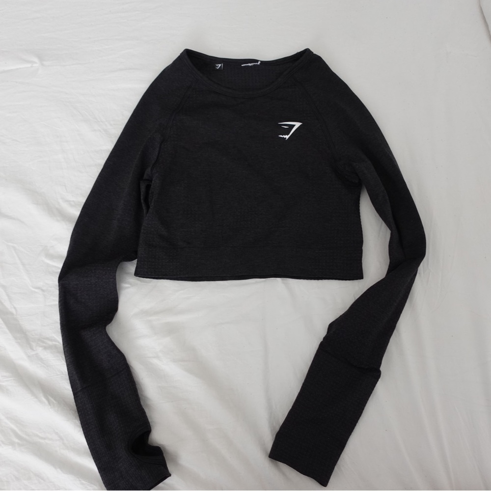 GYMSHARK long sleeve crop top